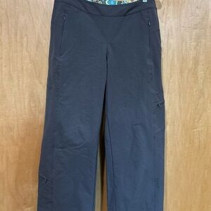 Title Nine Charcoal Capris